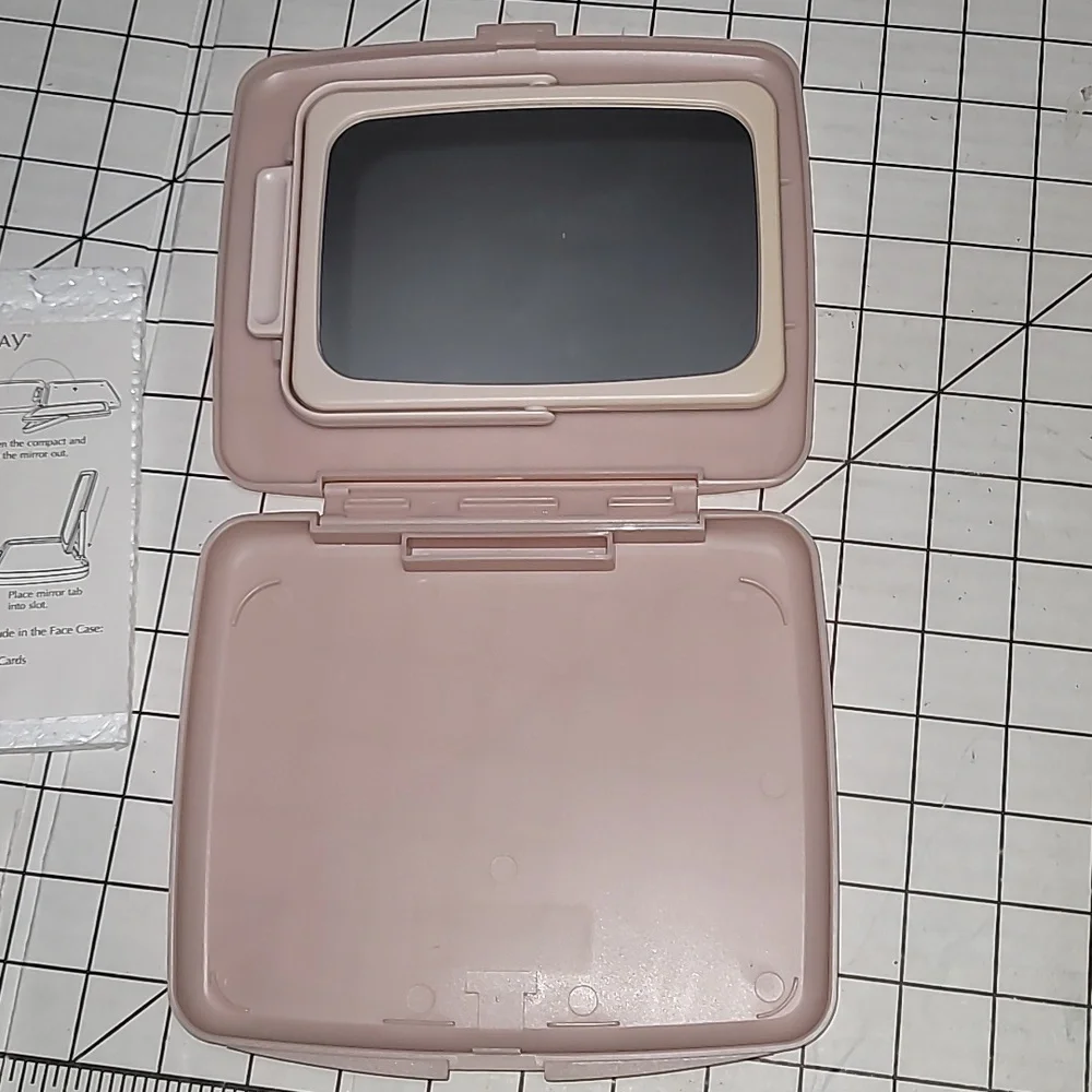 Vintage Mary Kay‎ Consultant Pink Travel Mirror New Old Stock